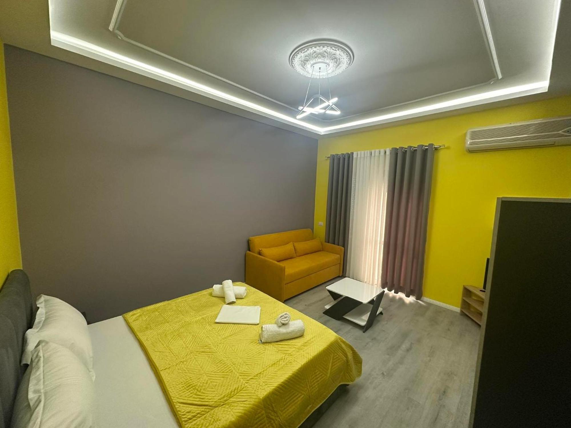 Algen Room'S Berat Exterior photo